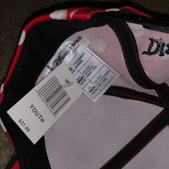 NWT Disney park exclusive  Minnie Mouse Ear cap - Picture 4 of 4